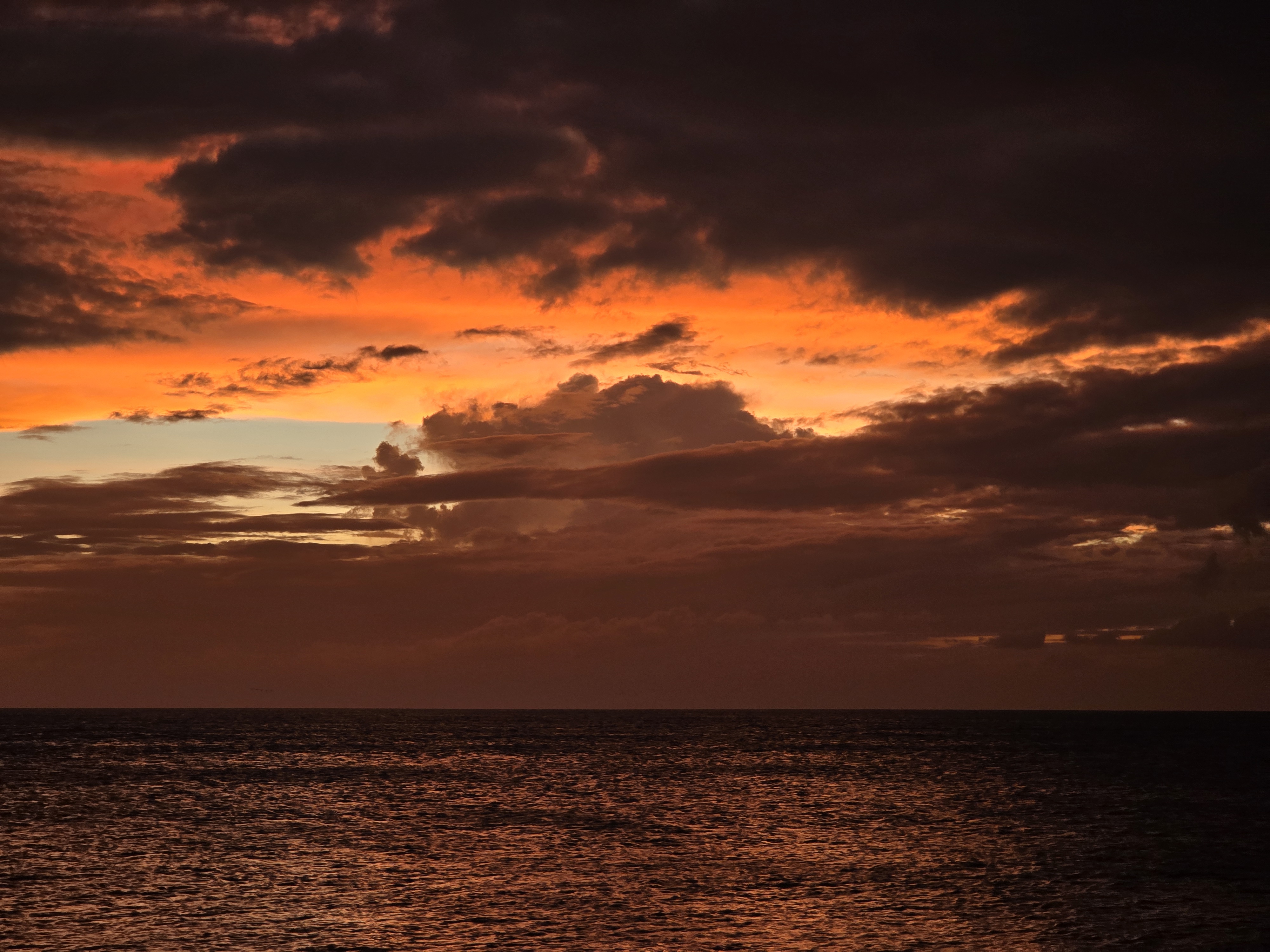 FIERY SEASCAPE SUNSET